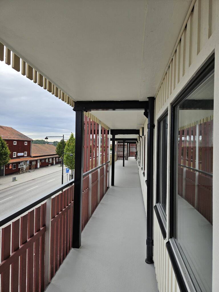 BRF i Gnesta. Renovering av golv samt loftbalkonger